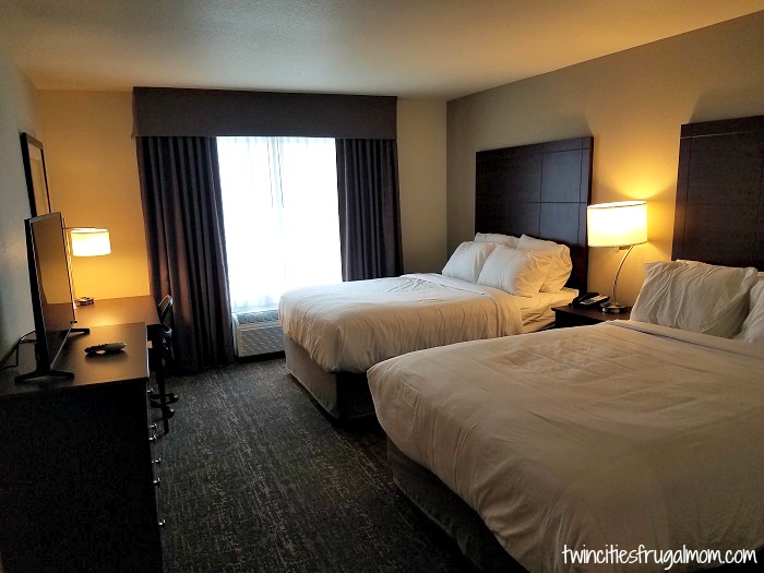 Cobblestone Suites room
